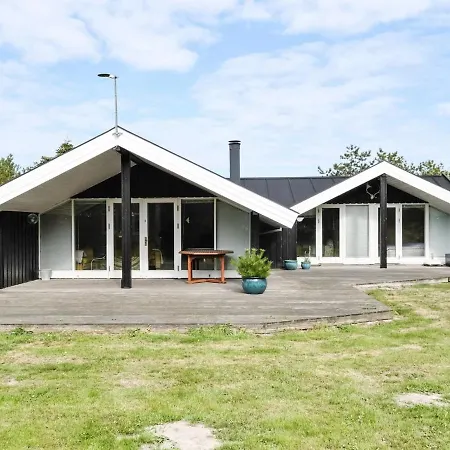 Holiday home Alban - 700m From The Sea In Nw Jutland By Interhome Lokken