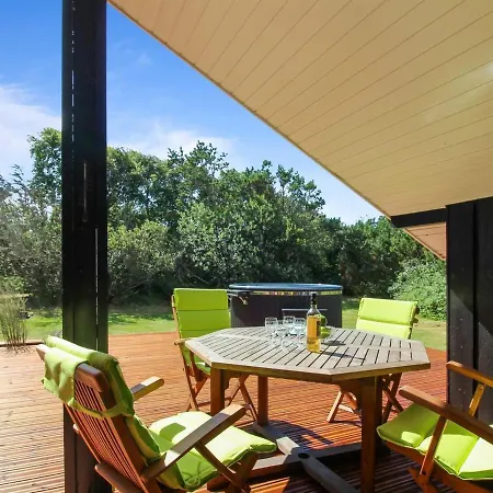 Holiday home Alban - 700m From The Sea In Nw Jutland By Interhome